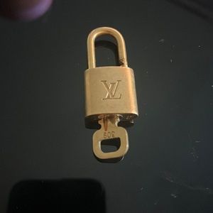 LV LOCK & KEY #309